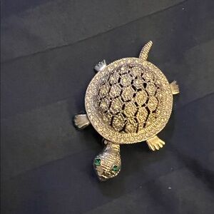 Green Turtle Brooch